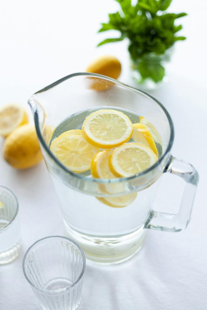 How a 7-Step Lemon Cleanse Can Boost Your Liver Health Health Betes pexels juliazolotova 1320997
